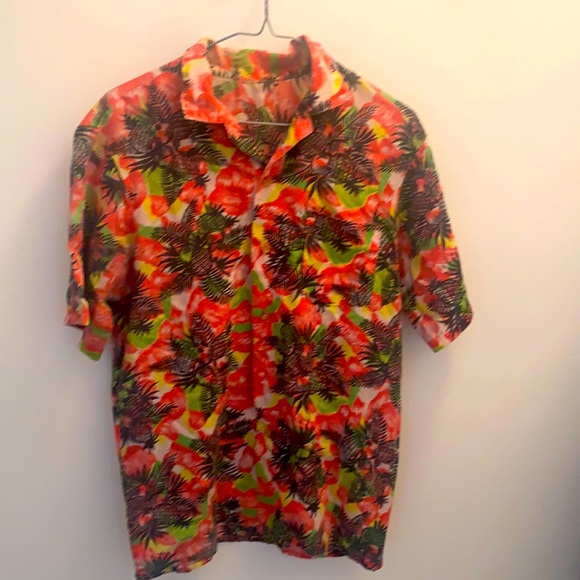 Hawaiian shirt - Picture 1 of 2